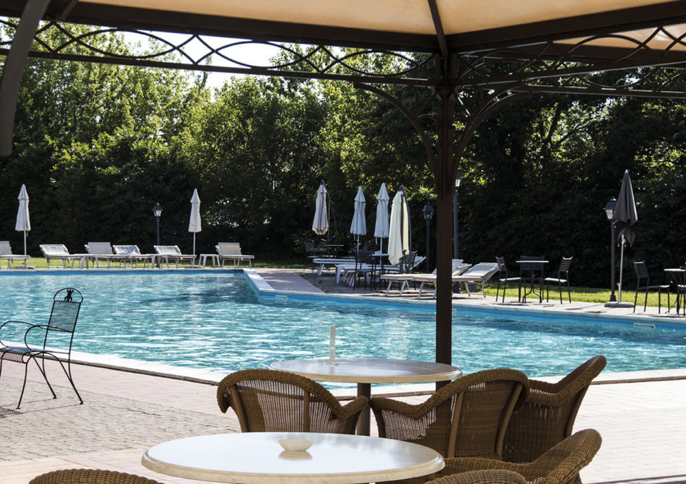 Villa Dei Tigli 920 Liberty Resort Rodigo Екстериор снимка