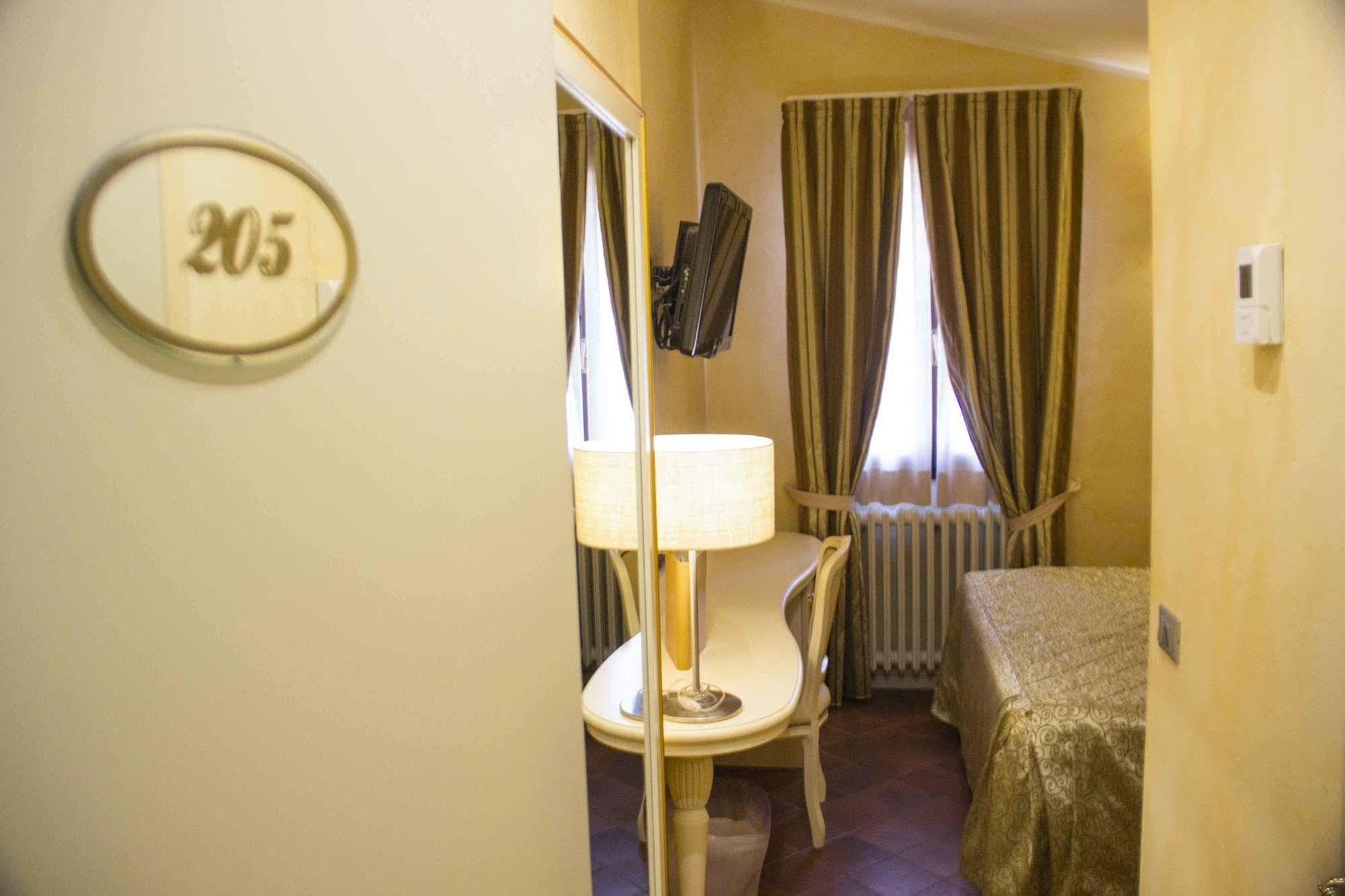 Villa Dei Tigli 920 Liberty Resort Rodigo Екстериор снимка