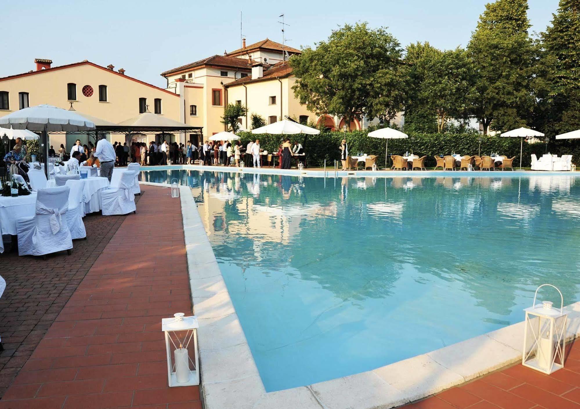 Villa Dei Tigli 920 Liberty Resort Rodigo Екстериор снимка